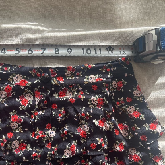 Zara mini floral skirt - Picture 5 of 6